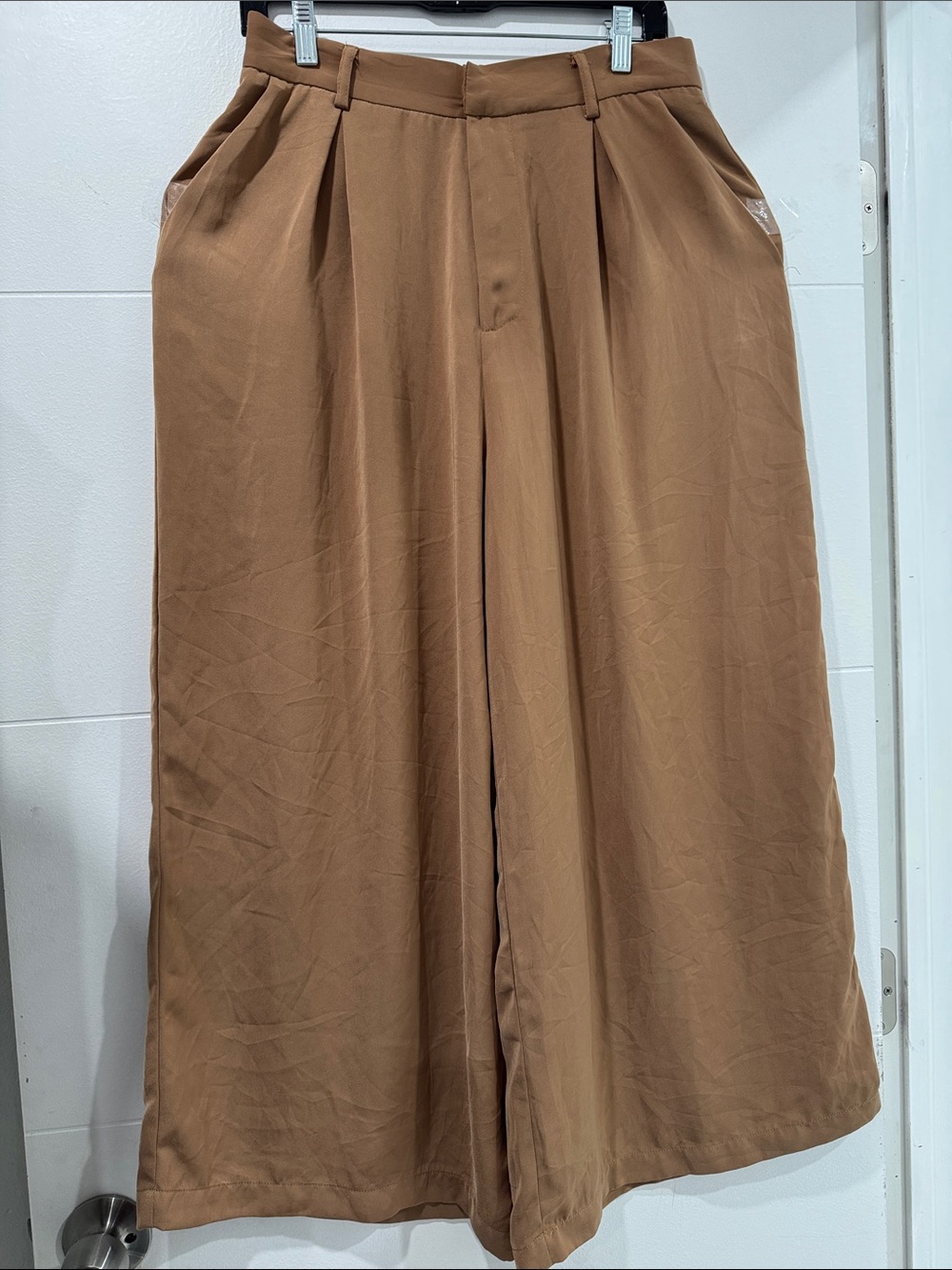 Tronjori High Waisted Wide-Leg Pleated in Brown Leg Palazzo pants (100 poliéste)